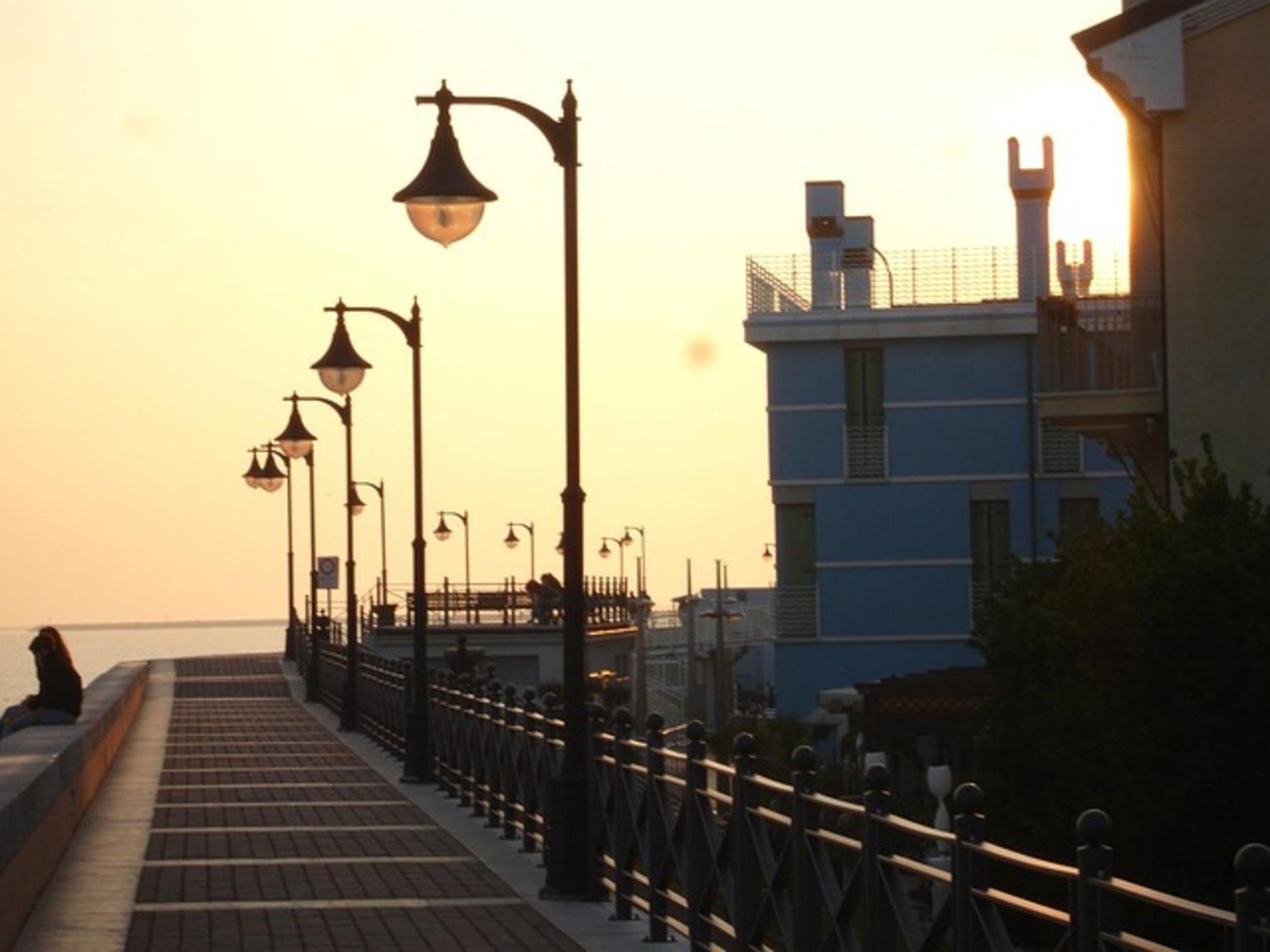 Caorle Tranquility Based Apartment - Beahost Buitenkant foto